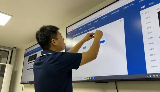 仓储物流中的网络工程优势展示